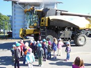 Výlet Luštěnice a Dobrovice Od motyky po traktor